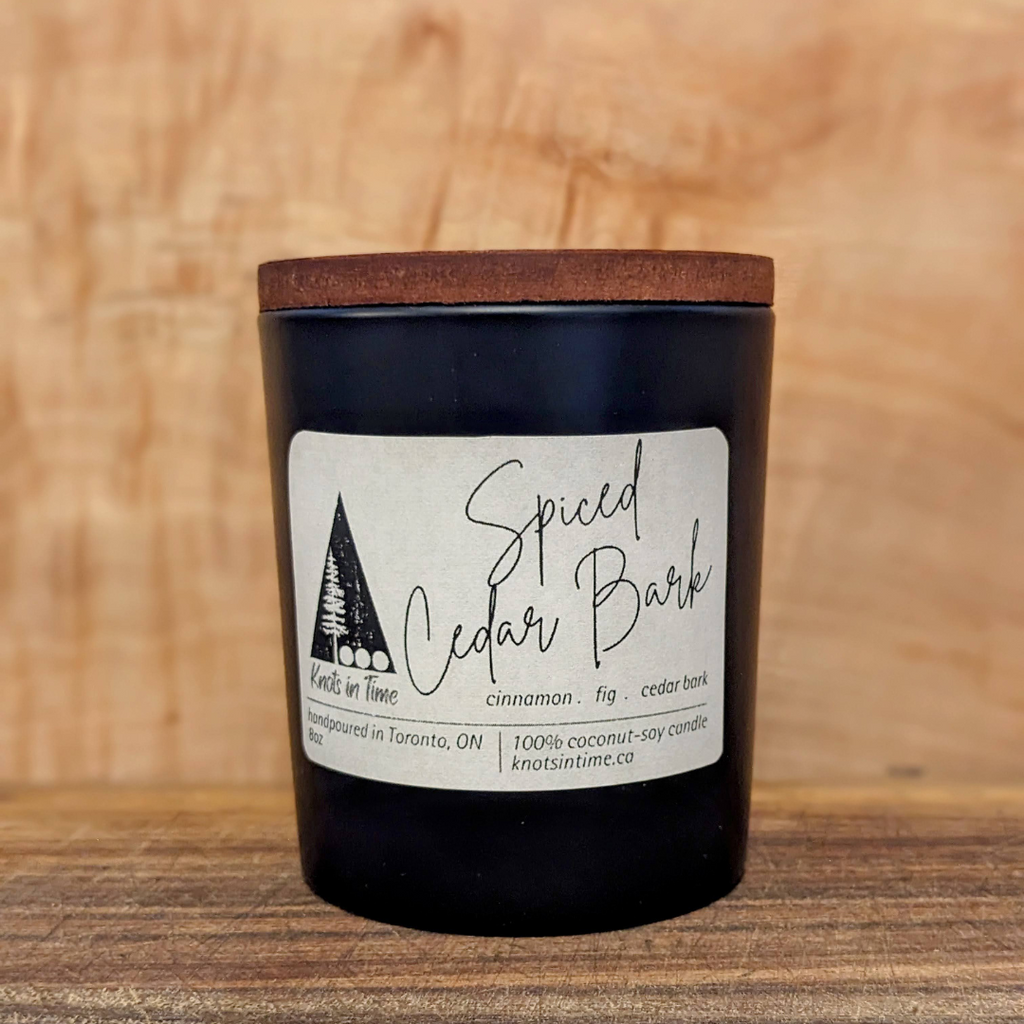 Spiced Cedar Bark 8oz Black Glass Candle
